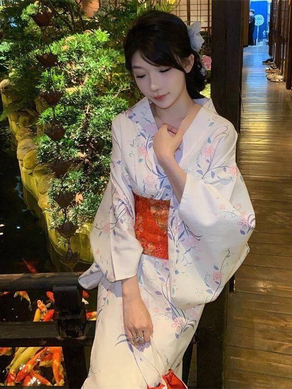 Geleneksel Japon Kimono Tarzı  - Photography Year incelemesi ve fiyatı
